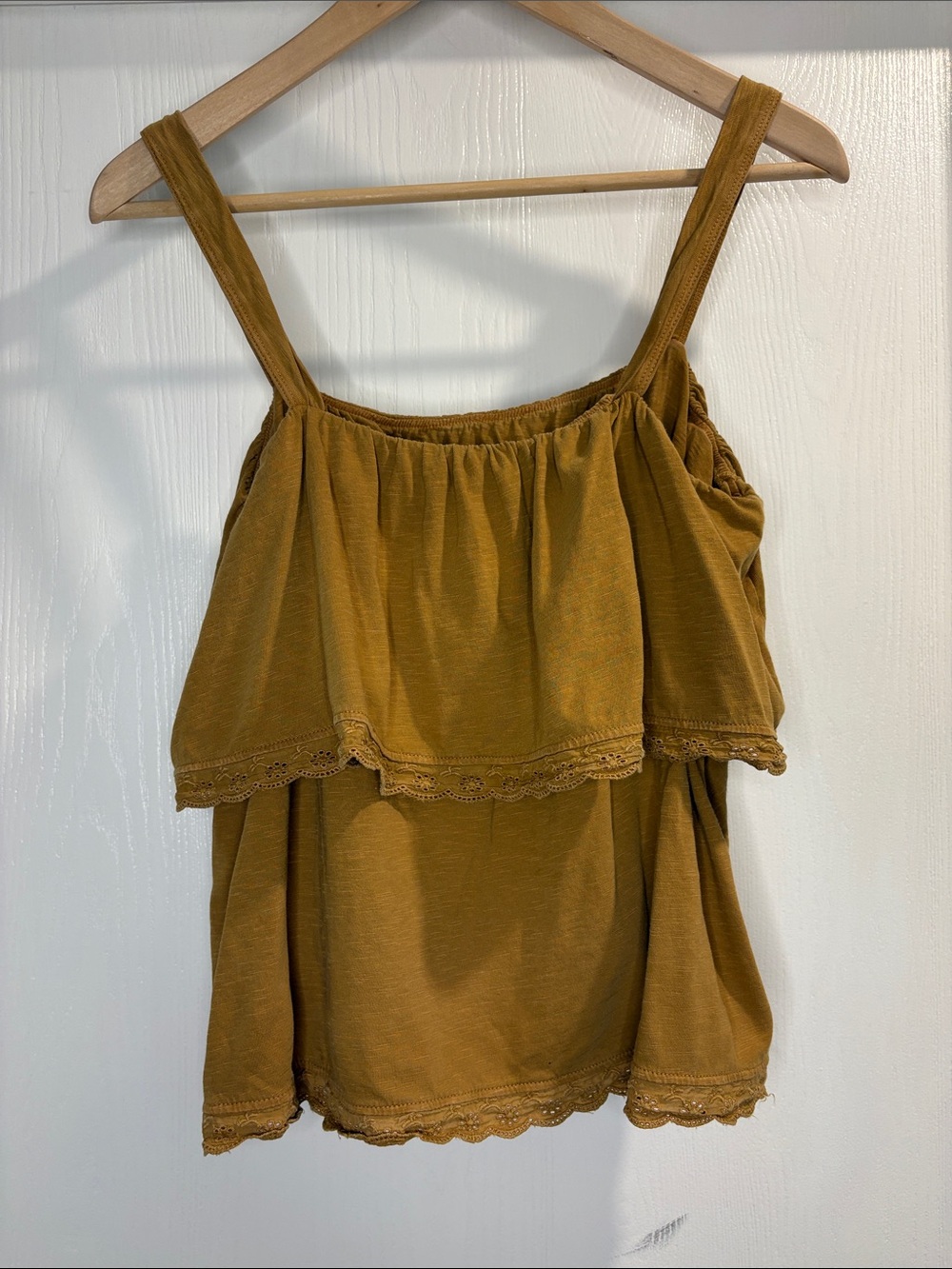 Toad&Co Primo Tiered Eyelet Tank Camisole in Mustard Yellow. Size L